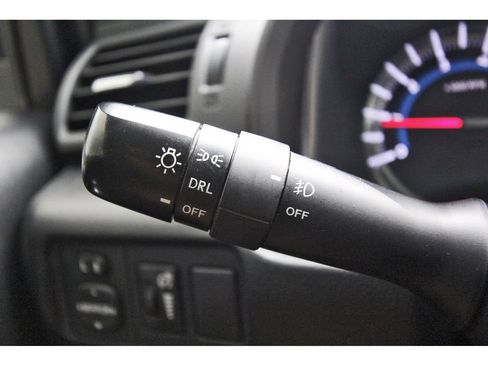 Used 2019 Toyota 4Runner TRD Off-Road AWD/4WD image 17