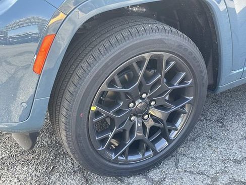 New 2026 Jeep Grand Cherokee Summit AWD/4WD image 7