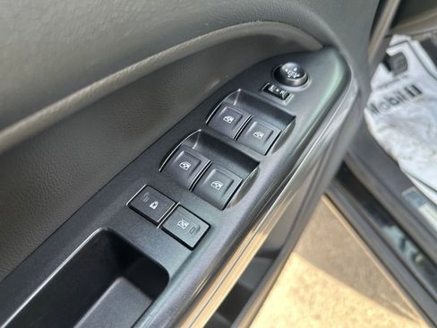 Used 2022 Chevrolet Colorado ZR2 image 11