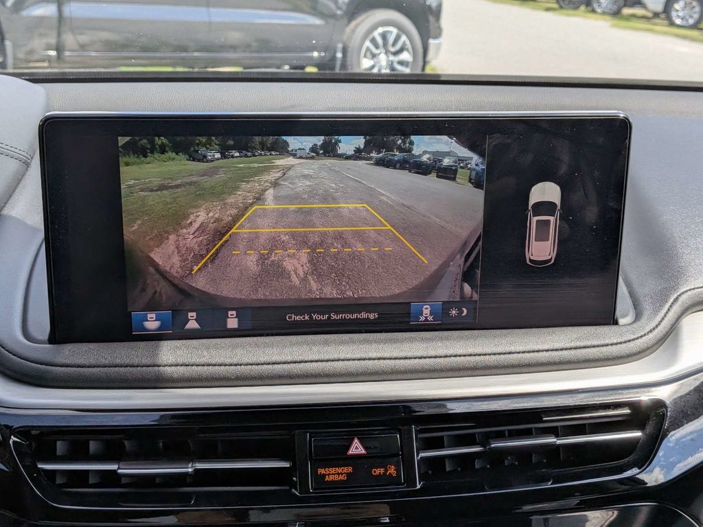 Used 2025 Acura MDX w/ Technology Package FWD image 32