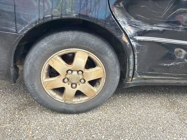 Used 2001 Toyota Avalon XL w/ Option Pkg 3 FWD image 28