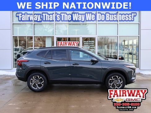 New 2026 Chevrolet Trax LT w/ Driver Confidence Package image 1