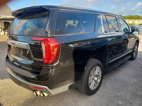 Used 2024 GMC Yukon XL Denali image 3