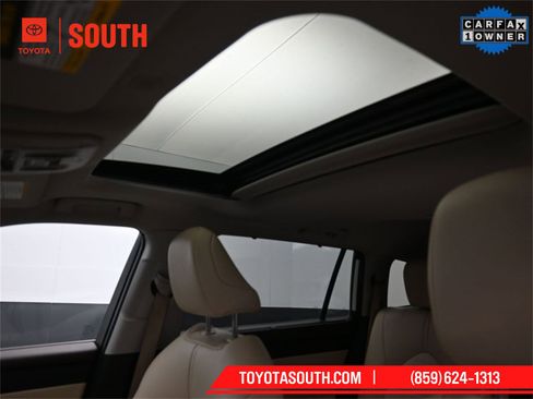 Used 2022 Toyota Highlander XLE image 22