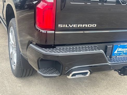 New 2026 Chevrolet Silverado 1500 High Country AWD/4WD image 13