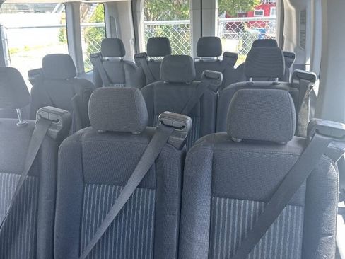 Used 2017 Ford Transit 350 XLT RWD image 7