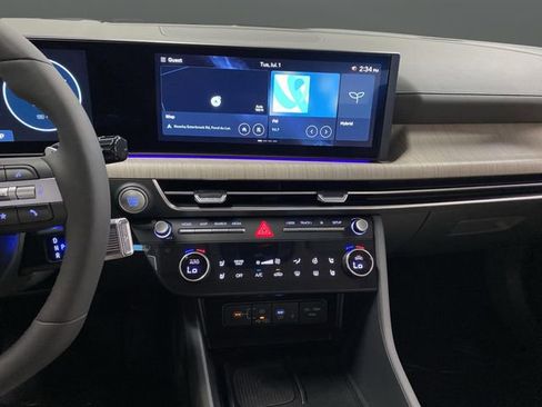 New 2025 Hyundai Sonata Limited image 9