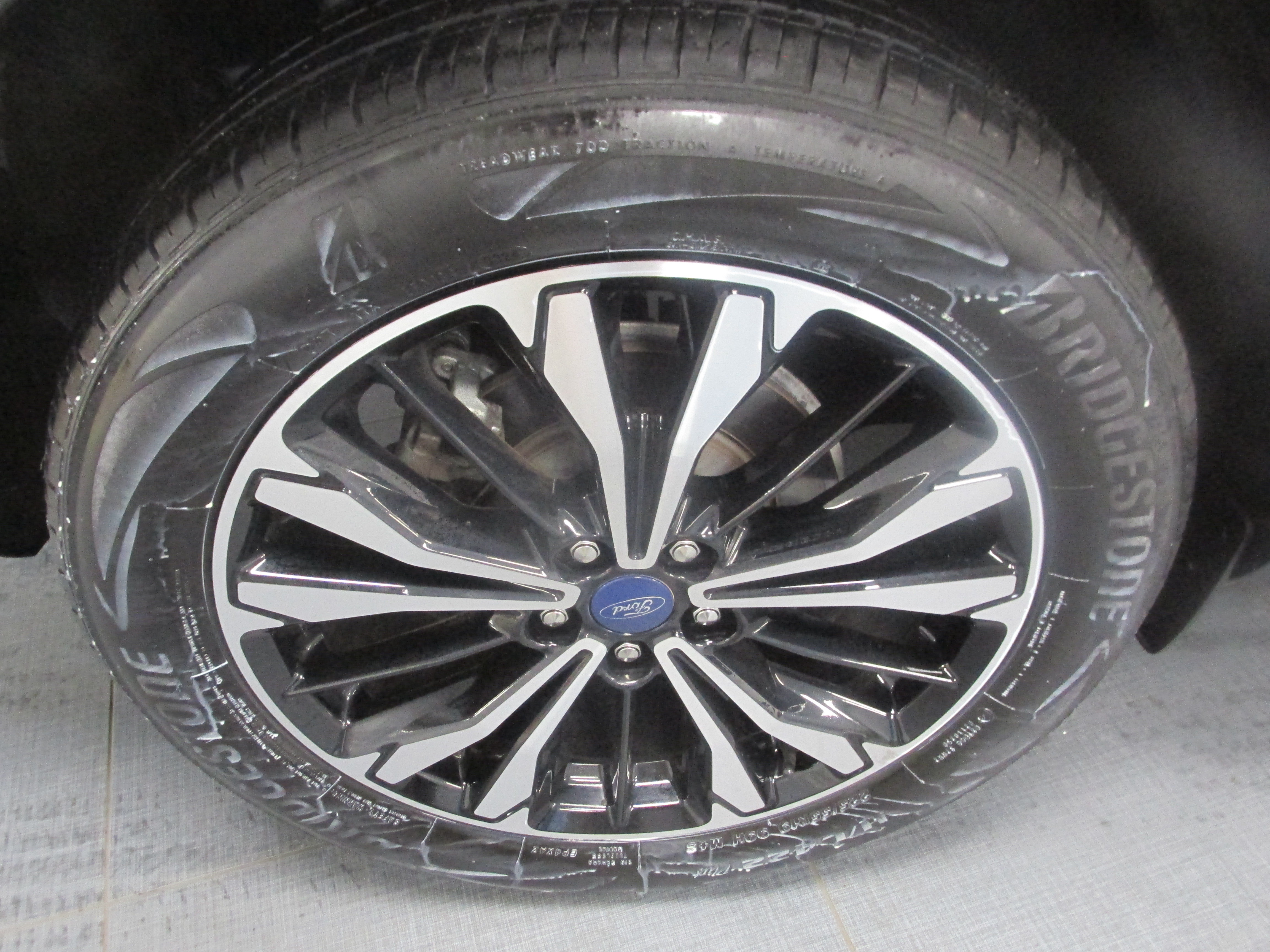 Used 2022 Ford Escape SEL w/ SEL Stealth AWD Package image 16
