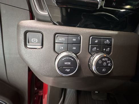 Used 2024 GMC Sierra 1500 SLT w/ SLT Premium Plus Package image 18