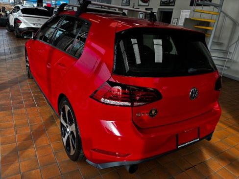 Used 2018 Volkswagen GTI S FWD image 7