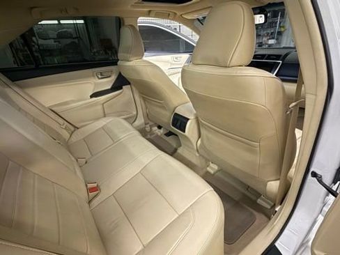 Used 2017 Toyota Camry SE FWD image 27
