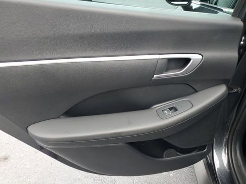 Certified 2023 Hyundai Sonata SE w/ Preferred Accessory Package FWD image 26
