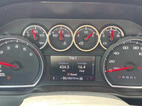 Used 2020 Chevrolet Silverado 1500 RST w/ Texas Edition AWD/4WD image 25