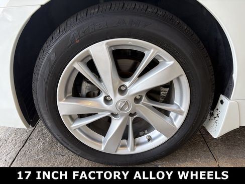 Used 2015 Nissan Altima 2.5 SV w/ Convenience Package FWD image 10