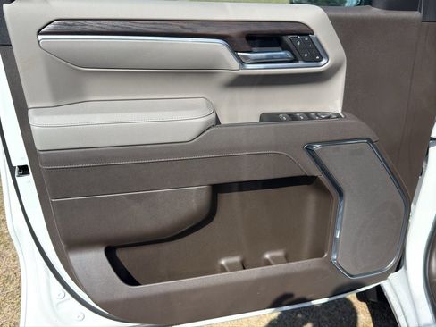 New 2026 GMC Sierra 1500 SLT w/ X31 Off-Road Package image 10