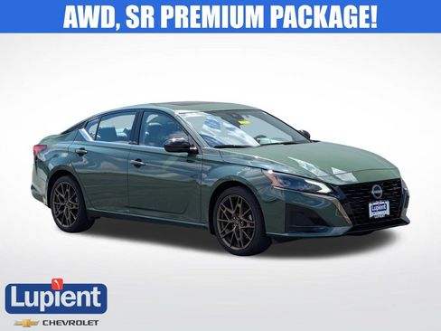 Used 2025 Nissan Altima 2.5 SR w/ SR Premium Package AWD/4WD image 1