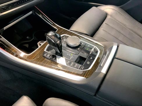 Used 2020 BMW X5 xDrive40i w/ M Sport Package AWD/4WD image 16