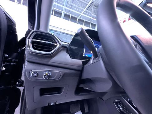 Used 2025 Chevrolet TrailBlazer LT w/ Convenience Package image 16