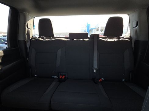 Used 2025 Chevrolet Silverado 2500 Custom w/ Custom Value Package image 25