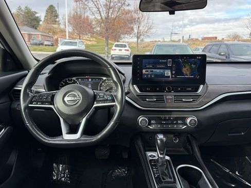 Used 2023 Nissan Altima 2.5 SL image 28