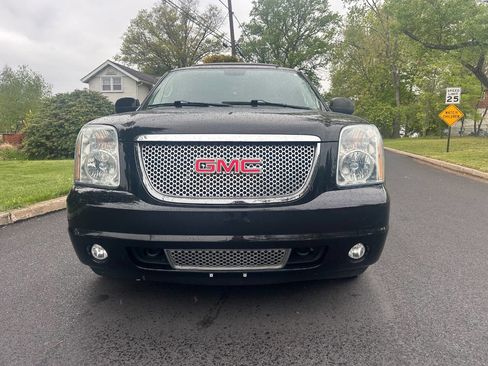 Used 2014 GMC Yukon XL Denali AWD/4WD image 3