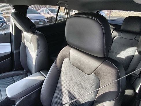 Used 2026 Chevrolet Trax LT image 23