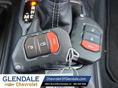 Used 2024 Jeep Wrangler Unlimited AWD/4WD image 34