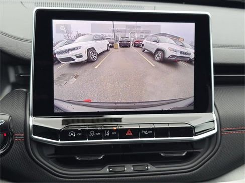 New 2026 Jeep Compass Trailhawk image 10