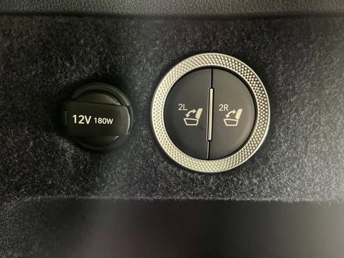 Used 2025 Genesis GV80 3.5T Prestige image 17