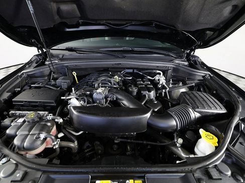 Used 2024 Dodge Durango GT image 38