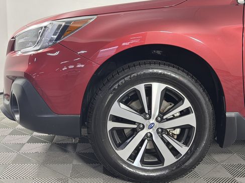 Used 2018 Subaru Outback 2.5i Limited AWD/4WD image 4