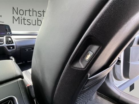 Used 2023 Kia Sorento S w/ Panoramic Sunroof Package AWD/4WD image 16