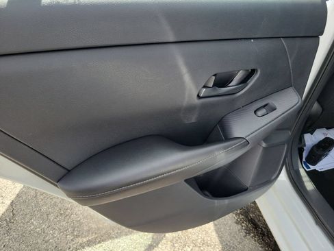 Used 2024 Nissan Sentra SV FWD image 20