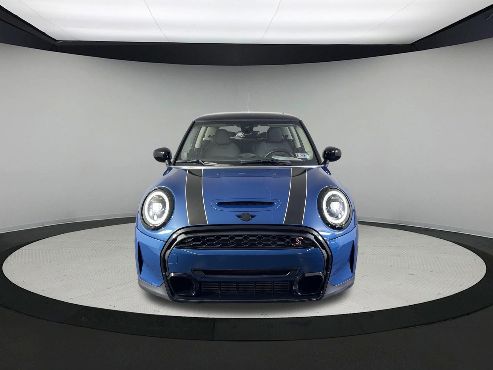 Used 2024 MINI Cooper S FWD image 2