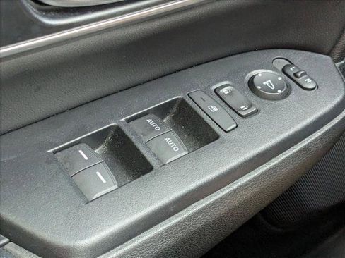 Used 2022 Honda CR-V Touring image 13