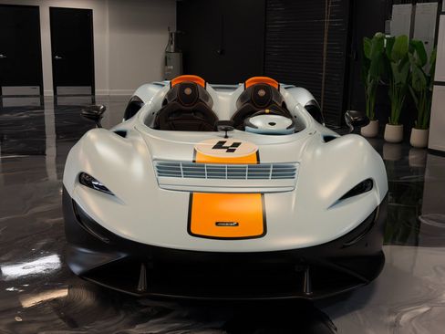 Used 2021 McLaren Elva RWD image 3