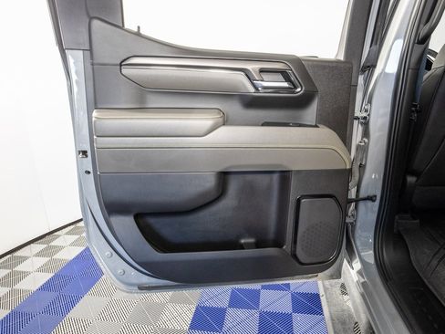 Used 2024 Chevrolet Silverado 1500 ZR2 w/ Technology Package image 10