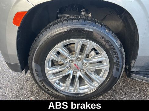 Used 2024 GMC Yukon XL SLT image 18