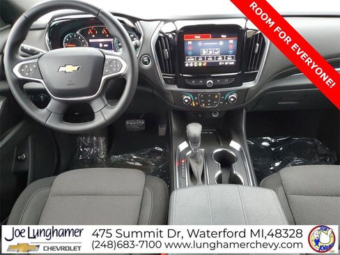 Used 2023 Chevrolet Traverse LT image 19