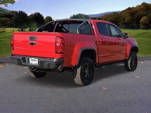 Used 2019 Chevrolet Colorado ZR2 w/ ZR2 Dusk Special Edition image 4