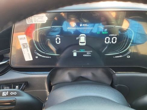 Used 2024 Kia Niro EX FWD image 21