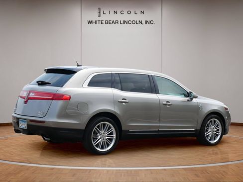 Used 2015 Lincoln MKT AWD w/ Equipment Group 201A image 5
