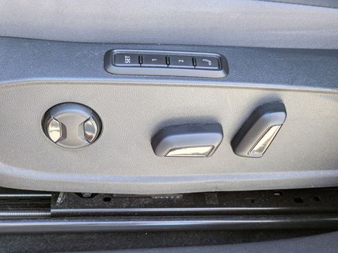 Used 2024 Volkswagen ID.4 S RWD image 17