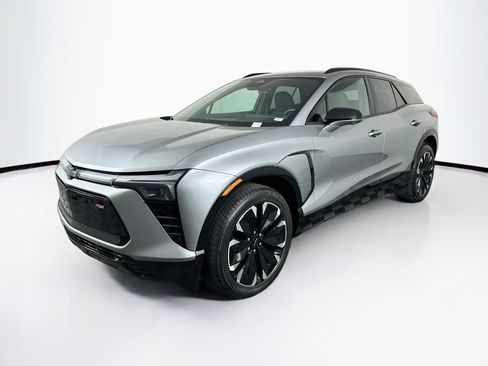 Used 2024 Chevrolet Blazer EV RS AWD/4WD image 3