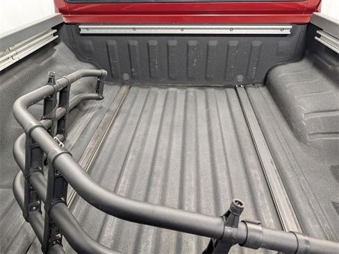 Used 2016 Nissan Frontier SV w/ SV Value Truck Package image 5