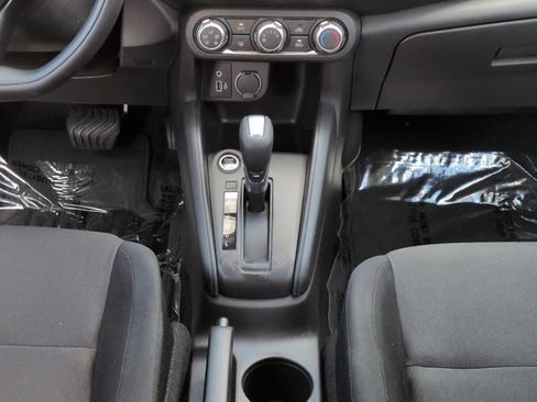 Certified 2025 Nissan Kicks Play S FWD image 19