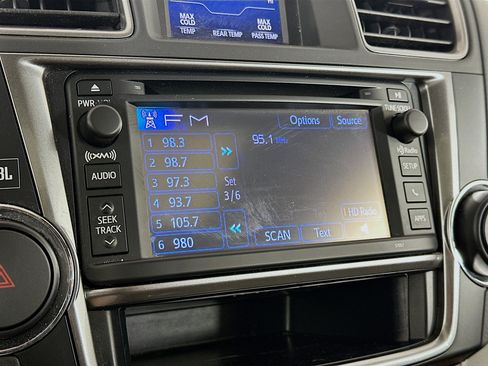Used 2013 Toyota Highlander Limited AWD/4WD image 21