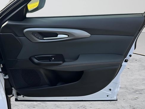 Used 2025 Alfa Romeo Tonale w/ Premium Package image 32