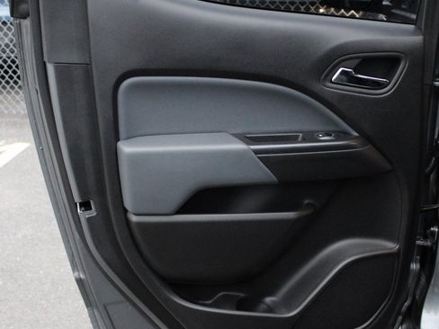 Used 2019 Chevrolet Colorado Z71 image 17