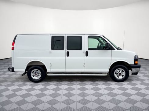 Certified 2025 GMC Savana 2500 w/ Driver Convenience Package RWD image 8